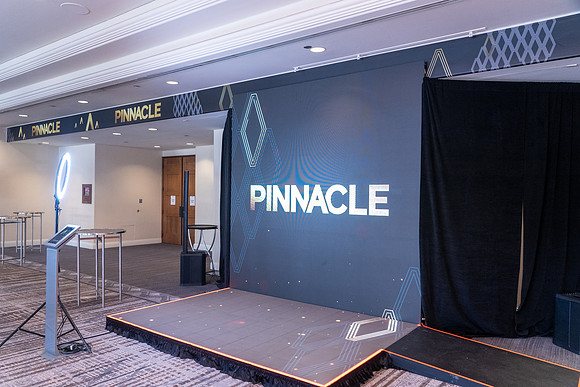 014-Pinnacle-7107308