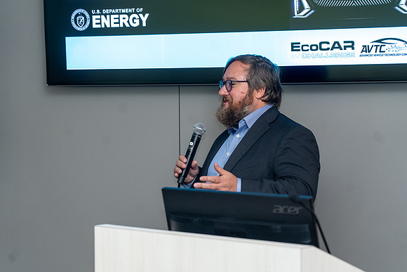 012-EcoCar-207144