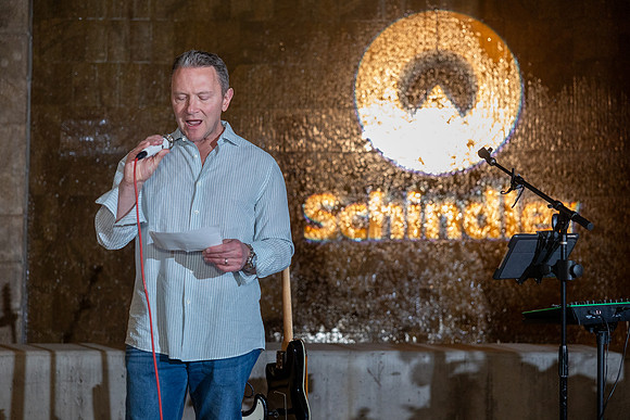 109-Schindler-5727