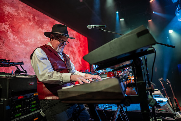 028-country show-100556