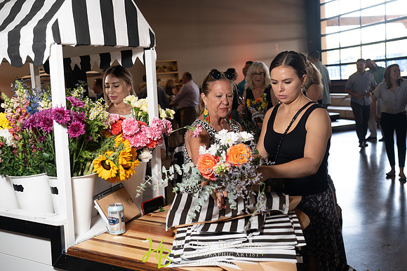 58-WineEvent-vendors-74200457