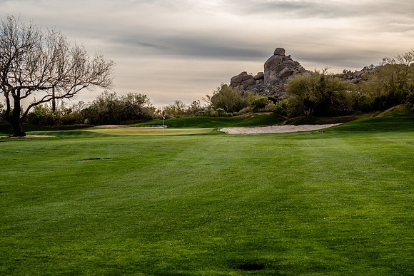 690-Boulders North-74100341