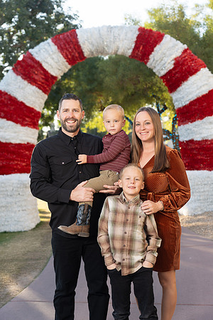 AronsonFamily2024-7-74103702
