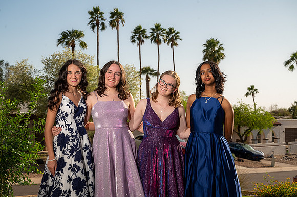 27-Prom-2025-phone-6844