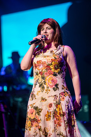102-country show-205944