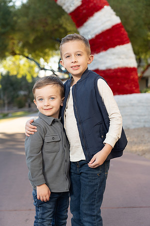 AronsonFamily2024-17-74103728