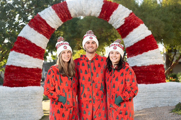 AronsonFamily2024-6-74103699