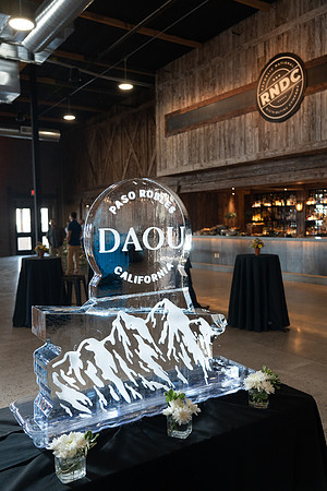 2-RNDC-WineEvent9-11-74200342