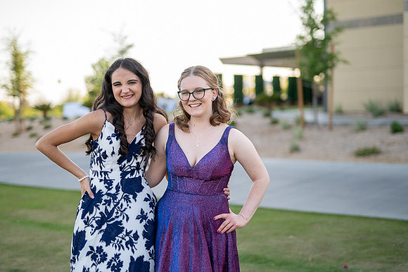 158-Prom-2025-phone-2022