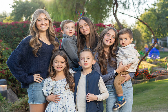 AronsonFamily2024-48-74103838