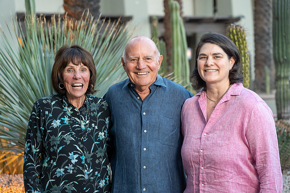 AronsonFamily2024-112-74104042