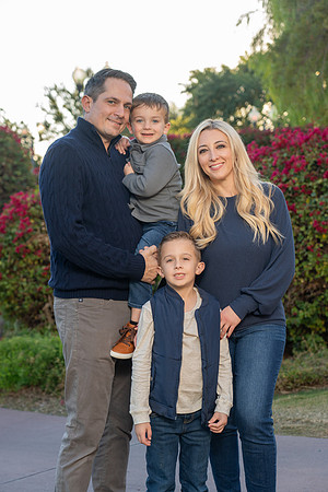 AronsonFamily2024-75-74103955