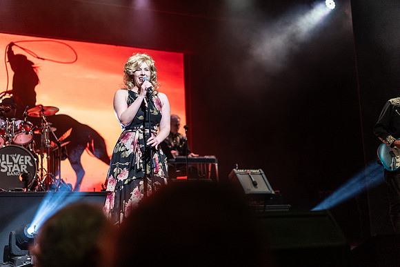 144-country show-100684