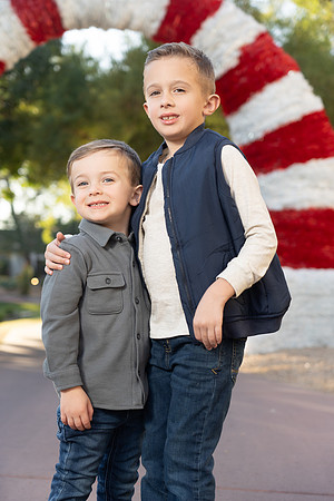 AronsonFamily2024-18-74103734