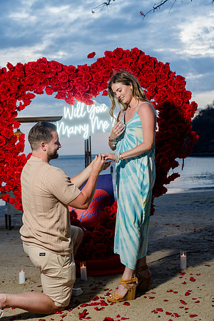 005-engaged-74207903