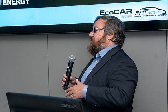 014-EcoCar-207149