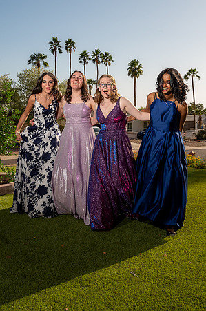 32-Prom-2025-phone-6851