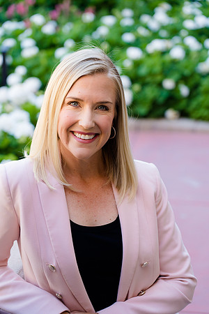 009-Emily White-74103248