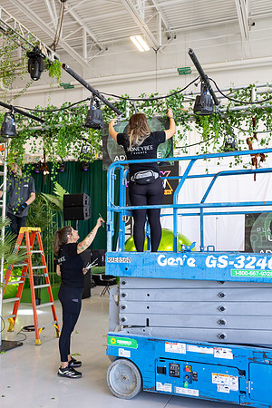 018-Suitcase BTS-7233