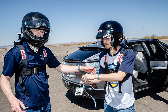 035-Eco-Car Yuma-74107657