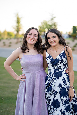 167-Prom-2025-phone-2051