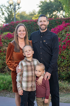 AronsonFamily2024-68-74103925