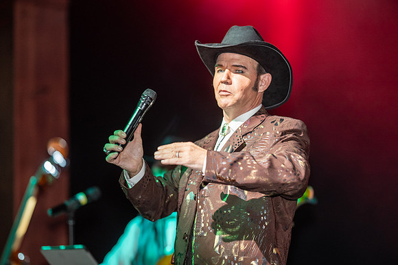 079-country show-205908