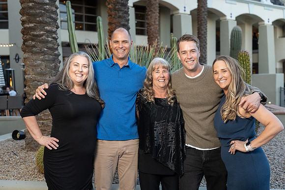 AronsonFamily2024-149-74104170