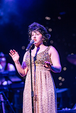 064-country show-205859