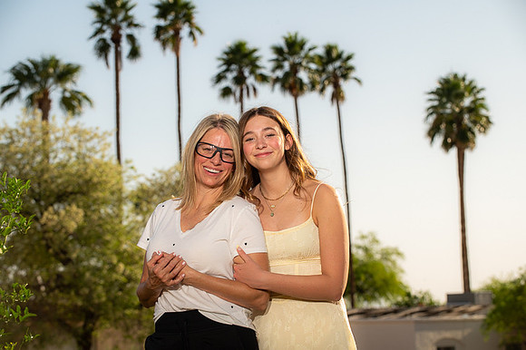 65-Prom-2025-phone-1685