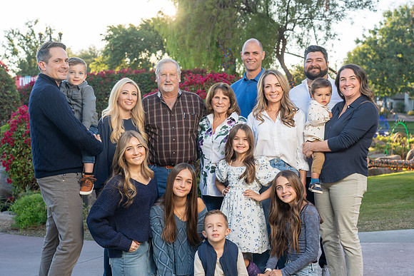 AronsonFamily2024-45-74103829
