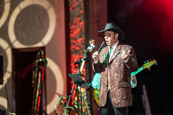 092-country show-205924