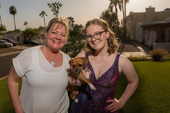 82-Prom-2025-phone-1737