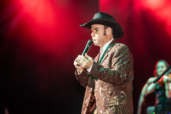 089-country show-205919